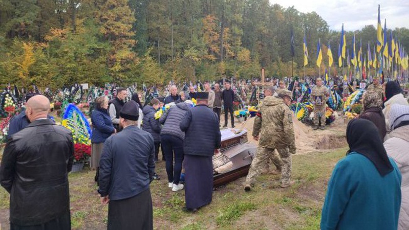 У місті на Волині попрощалися з Героєм Ігорем Думкою