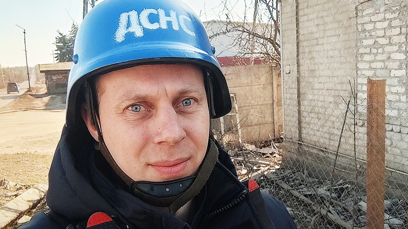 «Розбирав завали, шукаючи тих, хто міг вижити», - рятувальник з Бахмута, який служить на Волині, про роботу під час війни