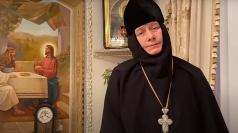 Настоятелька Зимненського монастиря розповіла, що молиться за Медведчука. ВІДЕО