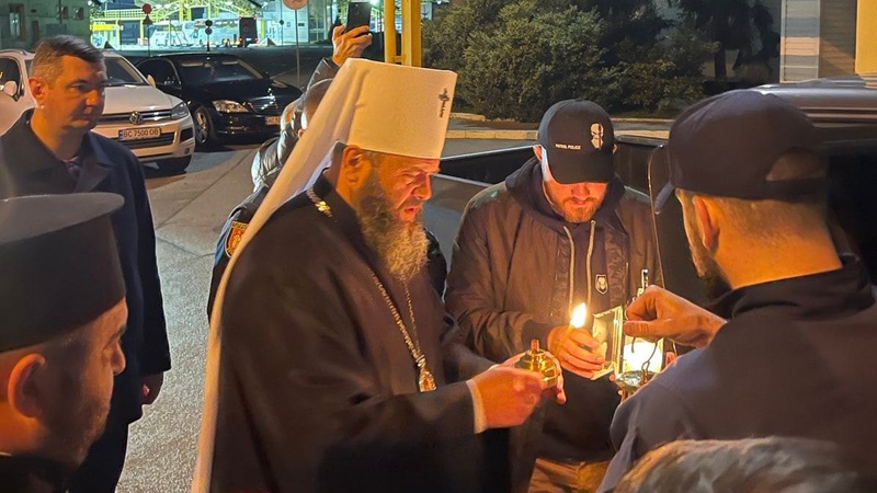 Волинь першою отримала Благодатний вогонь з Єрусалима