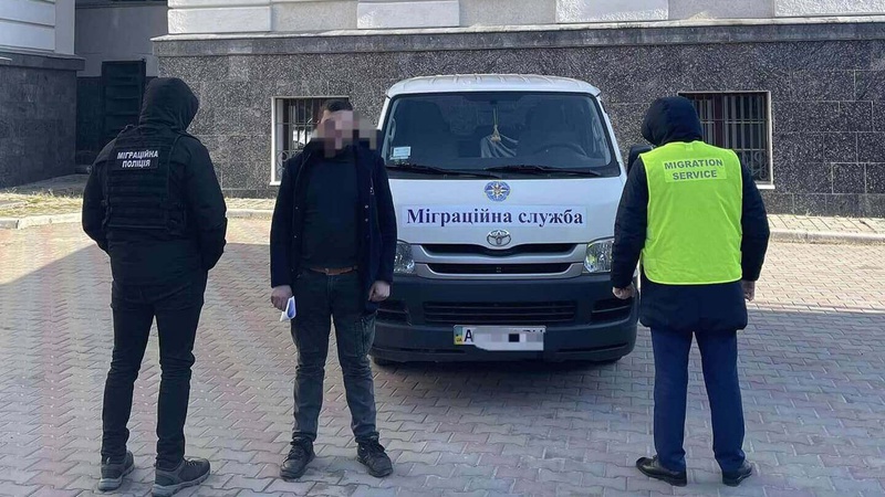 У Луцькому районі затримали 19-річного нелегала