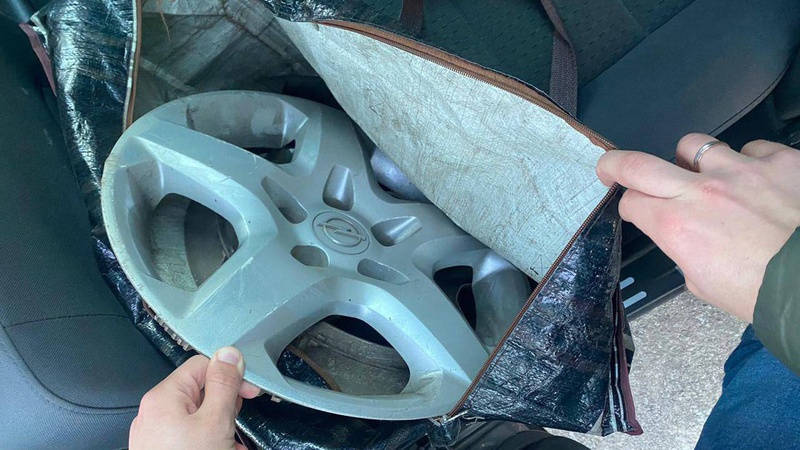 У Луцьку зловили крадія ковпаків з автомобілів