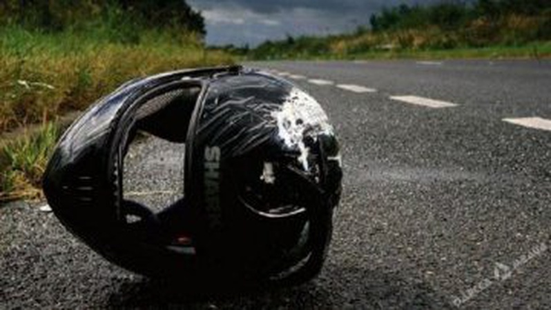 На Волині зіткнулися легковик та мотоцикл: є постраждалий