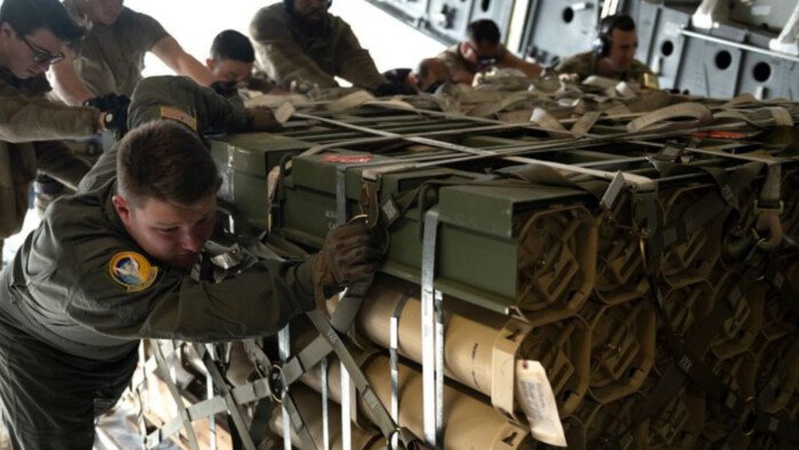 США незабаром оголосять поставки нового озброєння Україні