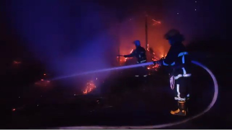 У селі на Волині згорів склад сіна. ВІДЕО