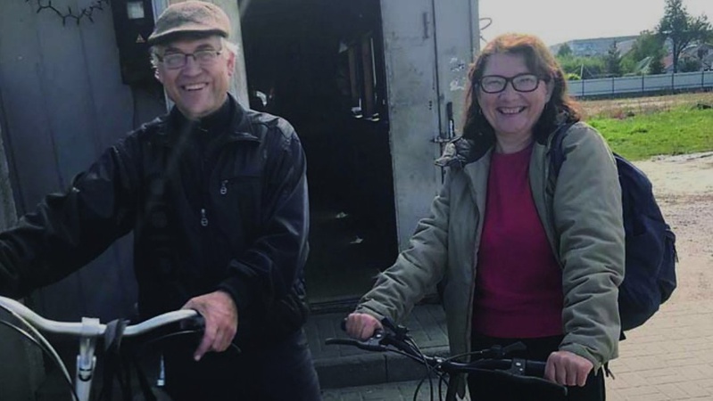 На Волині родина вчителів-переселенців живе у медпункті