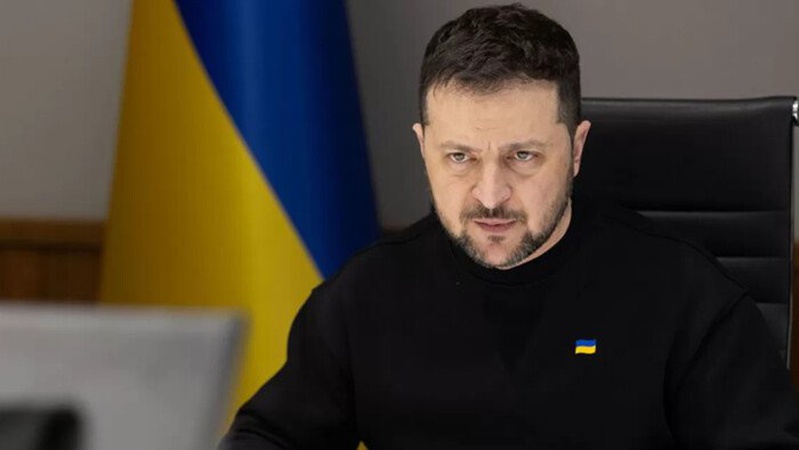 Зеленський вперше відреагував на чутки довкола звільнення Залужного