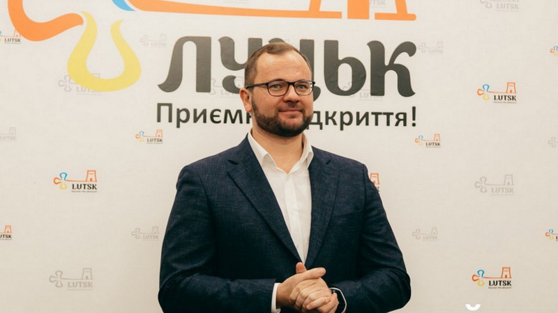 Ігор Поліщук у фейсбуці «банить» лучан