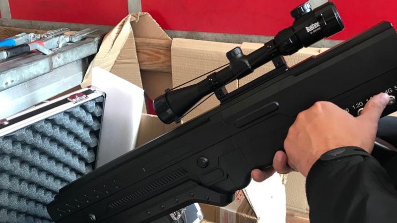 Антидронова рушниця, комплектуючі до дронів, «Луї Віттон»: через «Ягодин» намагалися приховано ввезти незадекларований товар