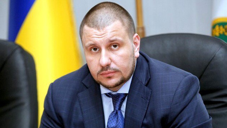 Зеленський позбавив громадянства зрадників України