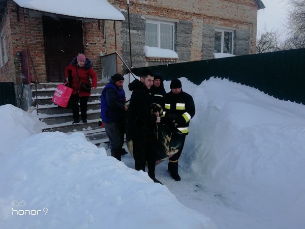 Медика до волинянки з підозрою на інфаркт доставили пожежним авто
