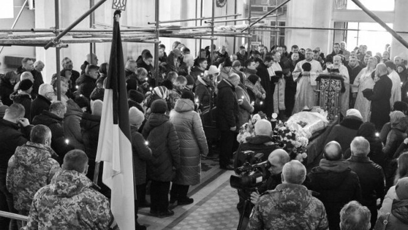 Лучани попрощалися із загиблим Героєм Олегом Круковцем. ФОТО