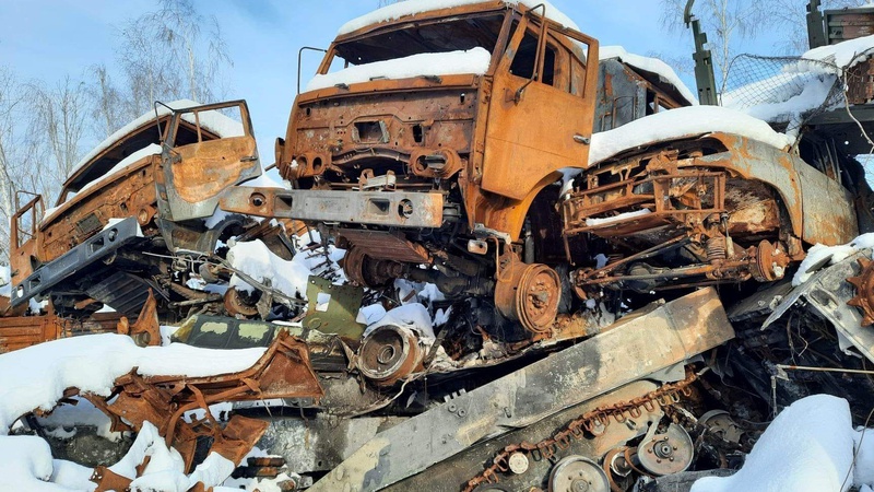 Втрати ворога: мінус 540 окупантів і один гелікоптер за добу