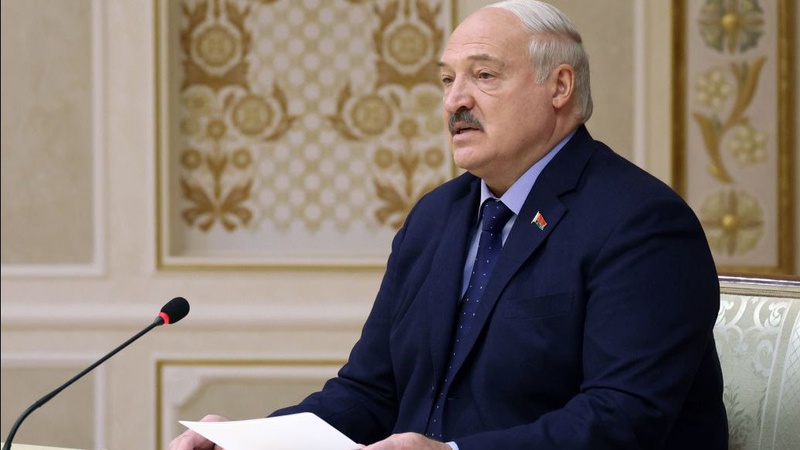 Лукашенко заявив, що Білорусь готується до війни