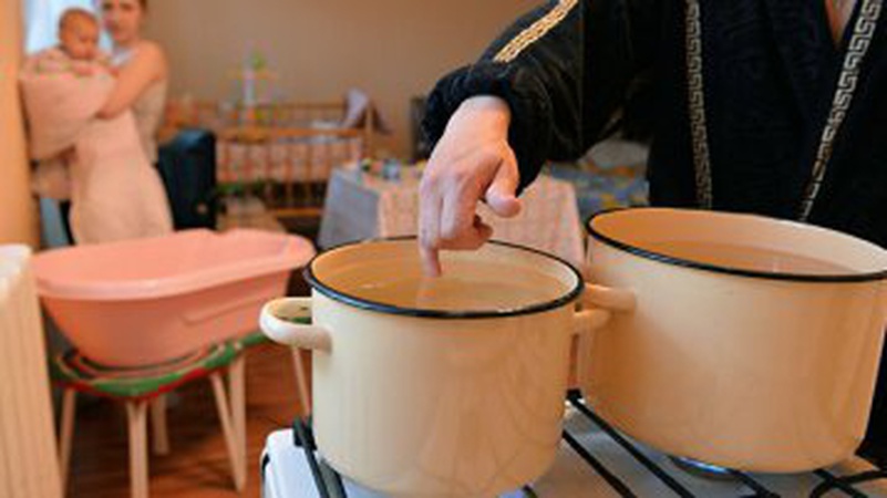 У Луцьку вирішили поки не вмикати гарячу воду