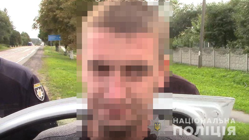 На Волині 27-річний п’яний водій хотів відкупитися за 200 доларів