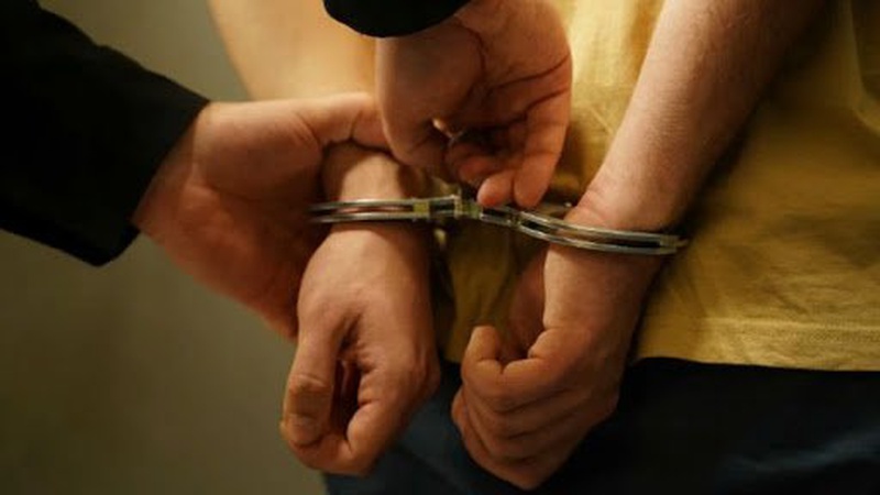 Волинянина у лісі прикували металевими кайданками