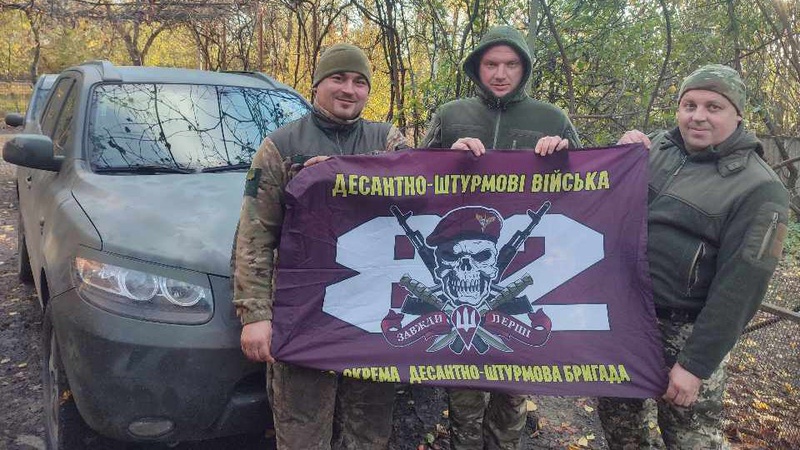 Працівники Луцької міськрада скинулася на позашляховик для десантників