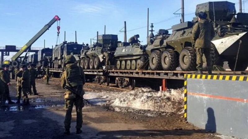 Ворог збільшив обсяги перевезення техніки та боєприпасів на фронт, – Генштаб