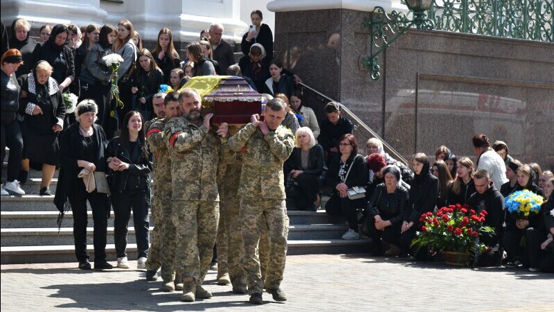 Назавжди 19: у Луцьку попрощалися з юним Героєм Максимом Відринським