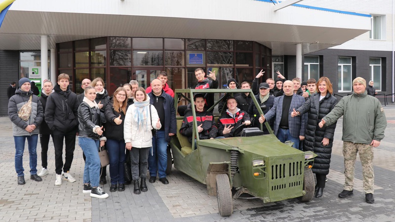 Студенти з Волині зробили баггі, який патрулюватиме кордон