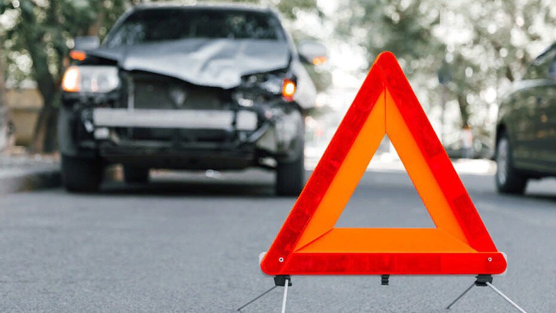 У Рожищі ДТП: водійка протаранила електроскутер, двоє людей у лікарні