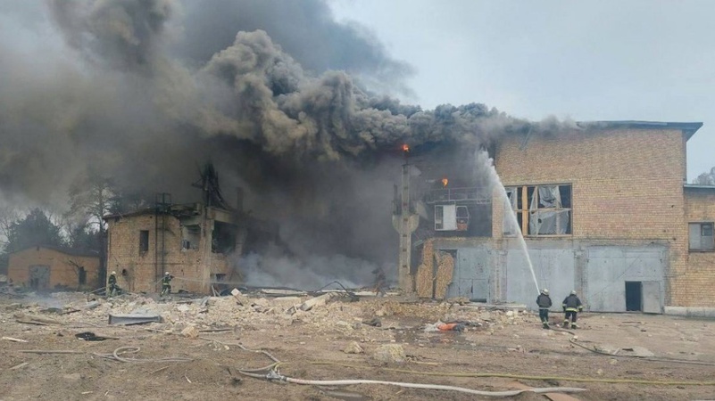 Провідний інженер одного з оборонних заводів України коригував обстріл підприємства ракетами