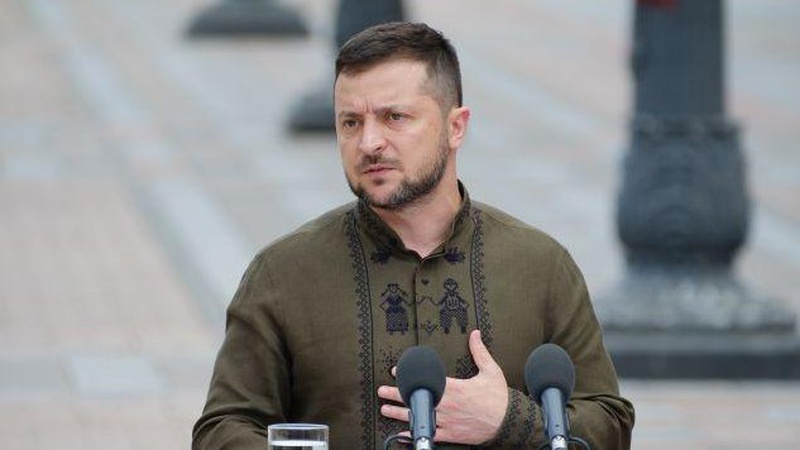 Президент України привітав з Великоднем українців