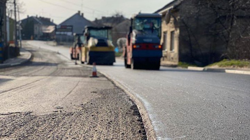 На Волині триває ремонт ділянок міжнародного автошляху