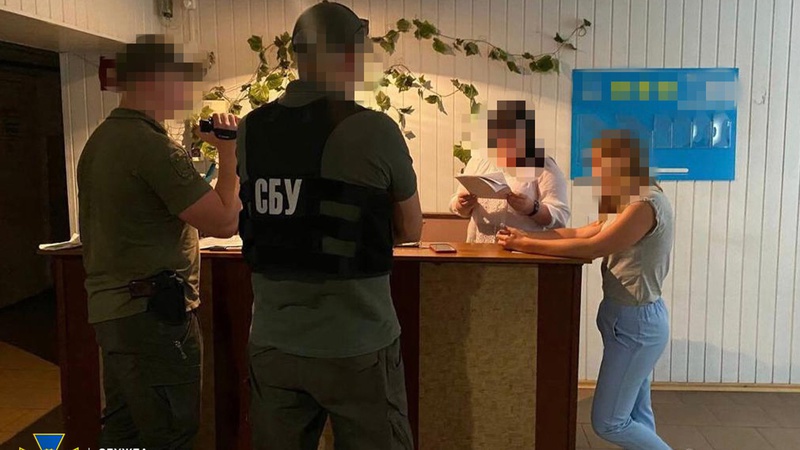 Вимагали оплату за надане безплатне житло: СБУ викрила ділків, які наживалися на переселенцях