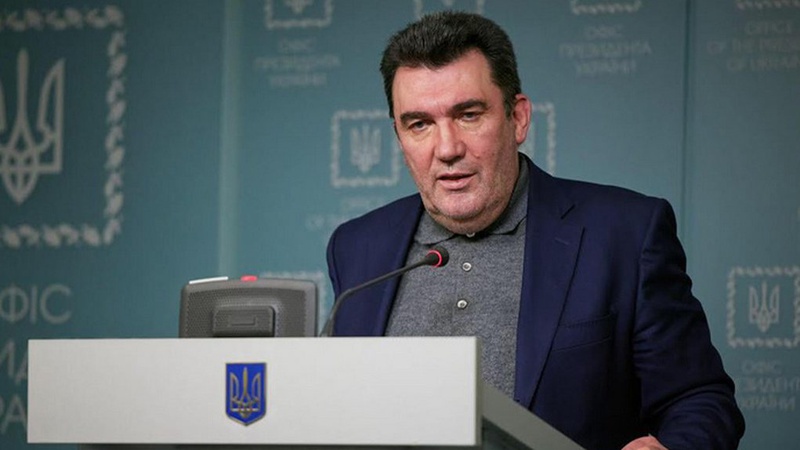 РНБО ввела обмеження проти 100 українців, які потрапили у санкційний список США