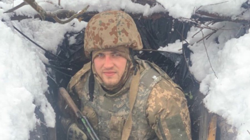 Воїн з Волині отримав почесну нагороду від Залужного