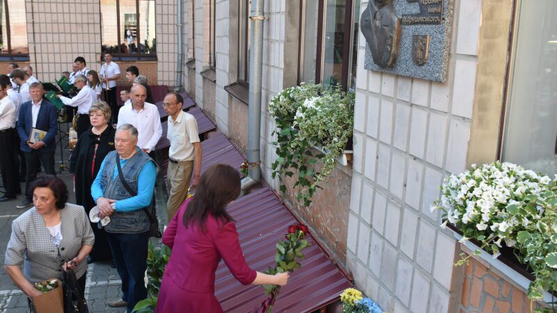 У Луцьку відкрили пам’ятну дошку колишньому меру. ФОТО