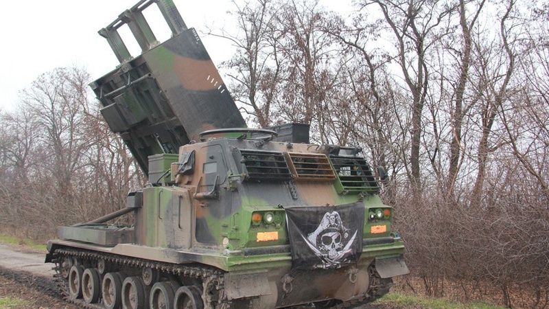 Ворог намагається наступати на Бухмутському напрямку і йде в контратаки на Лиманському та Куп’янському напрямках, – Генштаб