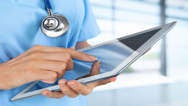 З 1 жовтня Україна повністю переходить на електронні лікарняні