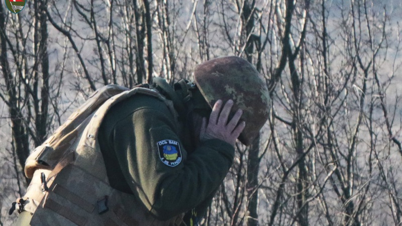 Воїни волинської бригади показали, як передають «гарячі вітання» ворогу. ФОТО