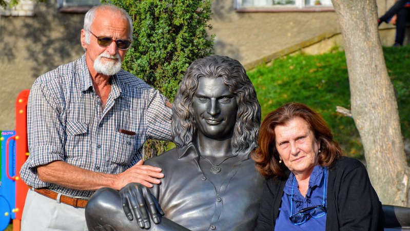 У віці 76 років померла мама співака Кузьми Скрябіна