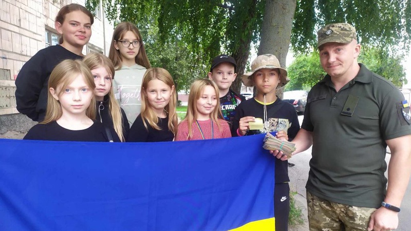 У Володимирі школярі зібрали ронад 8 тисяч для зсу
