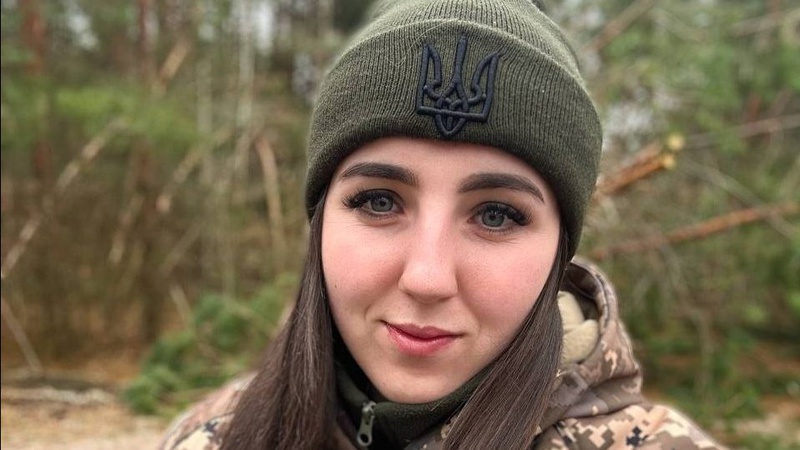 Повернулася з-за кордону, щоб вступити в ЗСУ: волинянка служить медиком у 100-бригаді