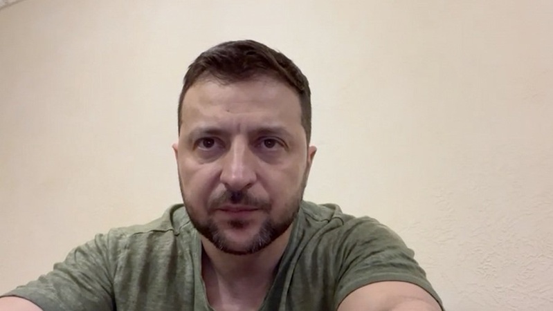 Зеленський відреагував на фейк про масований ракетний обстріл, який поширив мер Івано-Франківська