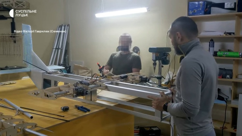 Багатодітний морпіх з Волині розробляє безпілотники для війська