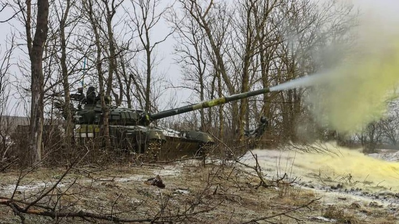 Українські військові знищили 7 танків, 4 броньовані машини, 8 артсистем, літак та гелікоптер