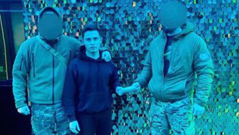 Зі скандальної вечірки у луцькому клубі Versailles бійцям передали 15 тисяч гривень