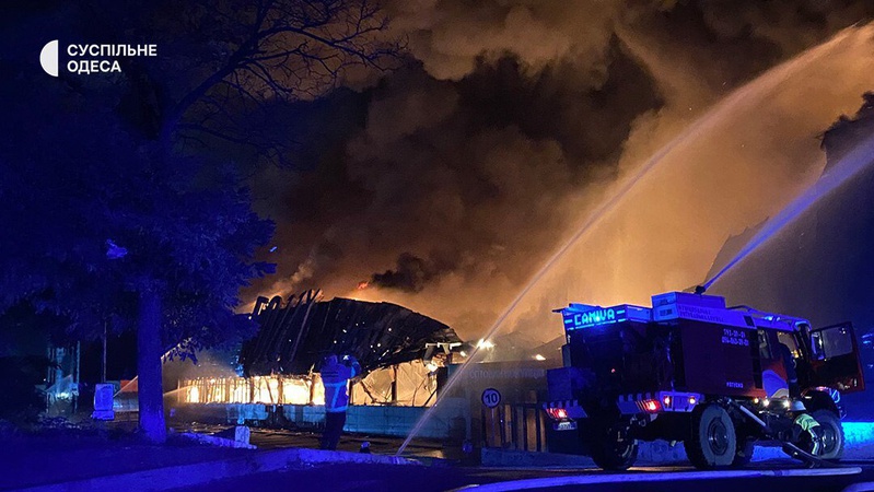 Ворог вночі тричі атакував Одесу: відомі подробиці