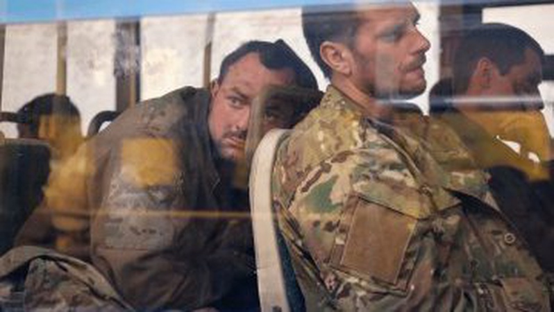 В полоні знаходиться близько 800 азовців, з них – більш як 40 жінок, є і вагітні