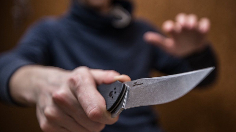 На Волині п’яний чоловік під час сварки вдарив ножем свого знайомого