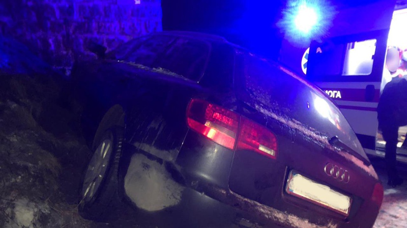 У Ковелі Audi A6 врізався в бетонну опору мосту. ФОТО