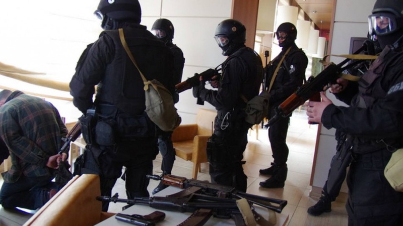 У спальному районі Луцька – обшуки: що знайшла поліція