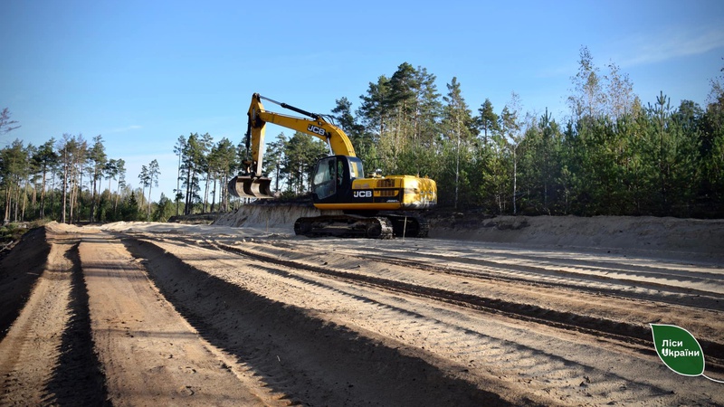 На Волині та Рівненщині будують лісові дороги