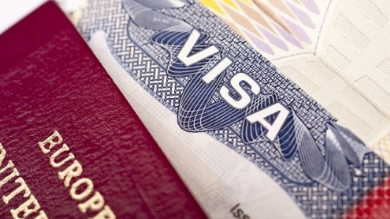 Ще дві країни виступили проти заборони видачі віз російським туристам
